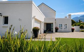 Fifty1 On Long On Kingswood Golf Estate